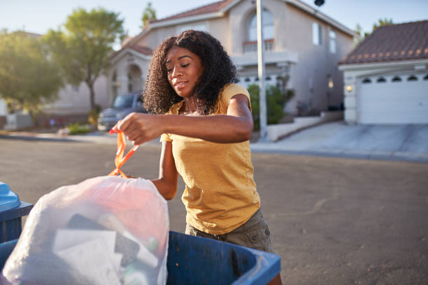  Hampton, IA Junk Removal Pros